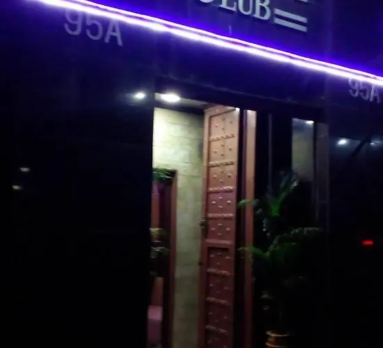 Hotel Avenue Club